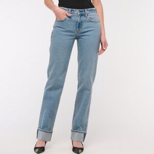 NWT 90s Relaxed High Rise Cuffed Jeans